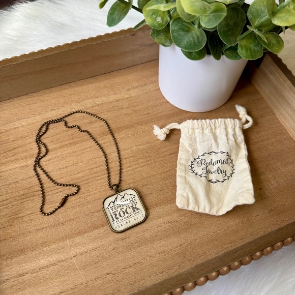 TheAdoptShoppe Psalm 61:2 Brass Glass Top Pendant Necklace & Chain - Picture 6 of 9